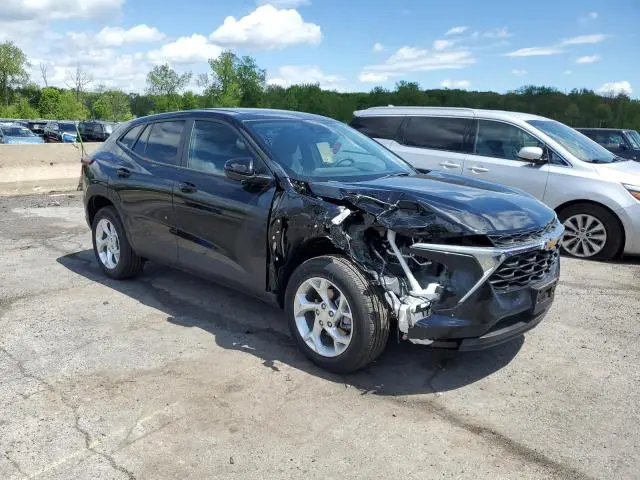 2024 CHEVROLET TRAX LS  