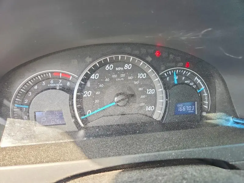 2012 TOYOTA CAMRY LE  