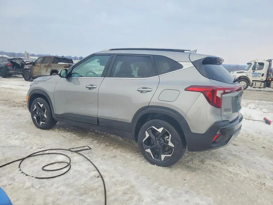 2025 KIA SELTOS EX  