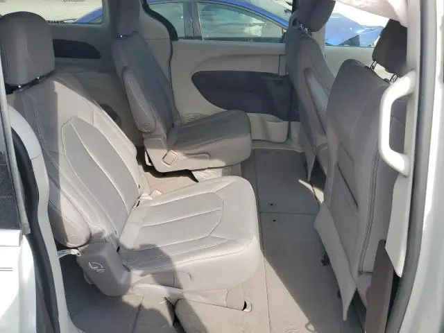 2017 CHRYSLER PACIFICA LX  