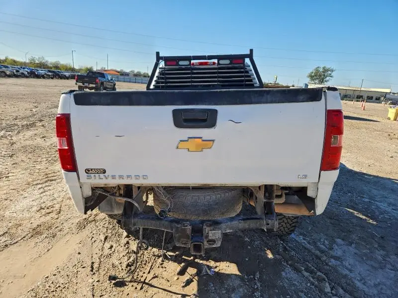 2011 CHEVROLET SILVERADO C2500 HEAVY DUTY  