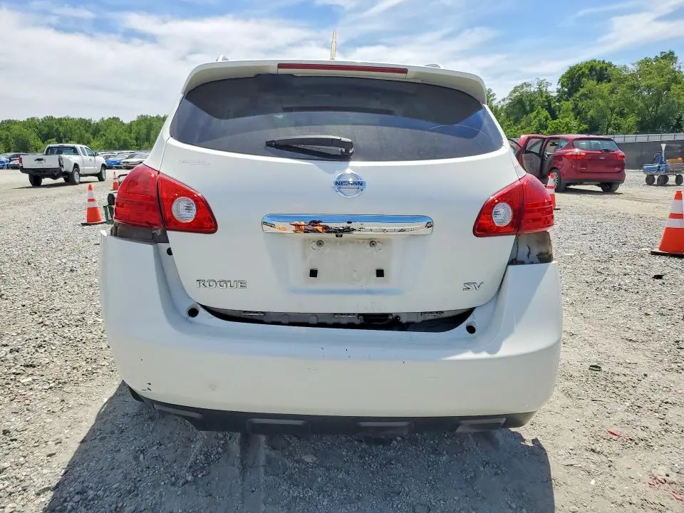 2013 NISSAN ROGUE S  