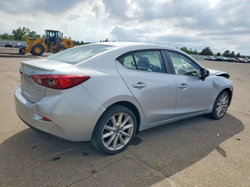 2017 MAZDA 3 TOURING  