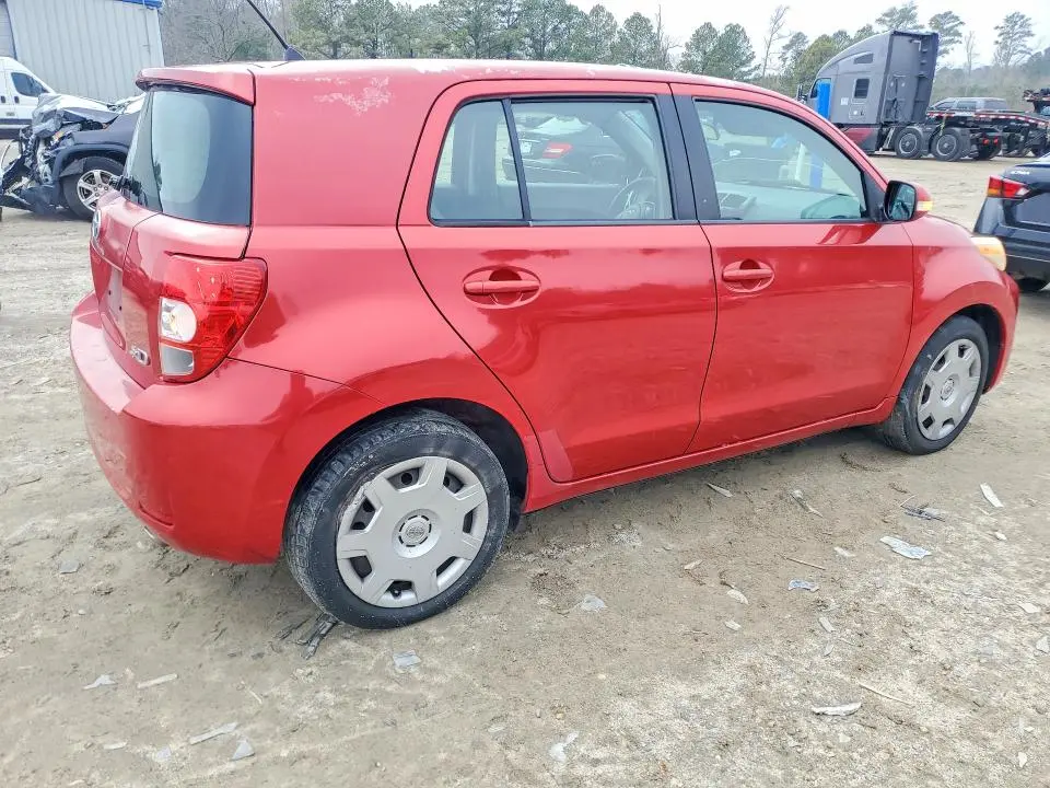 2010 TOYOTA SCION XD   