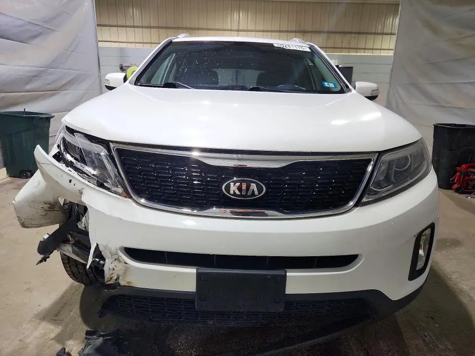 2014 KIA SORENTO LX  