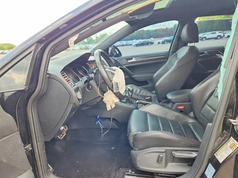 2021 VOLKSWAGEN GTI S  
