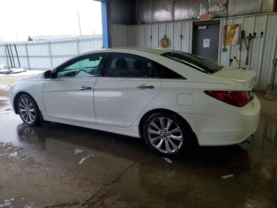 2011 HYUNDAI SONATA SE  