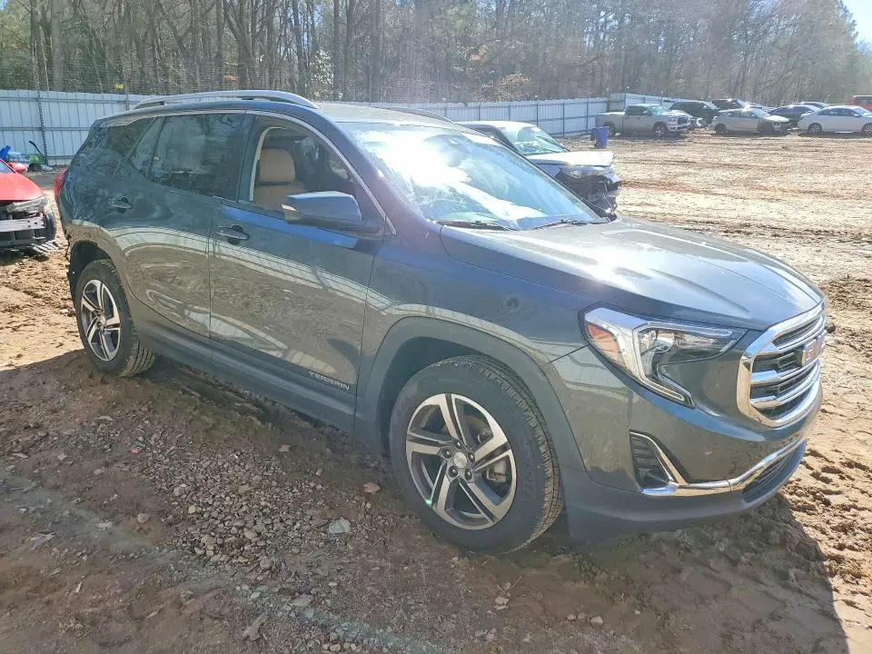 2021 GMC TERRAIN SLT  