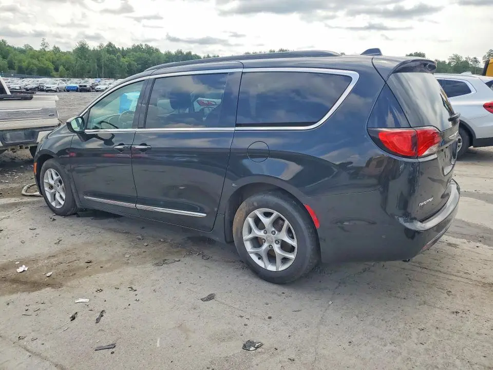 2017 CHRYSLER PACIFICA TOURING L  