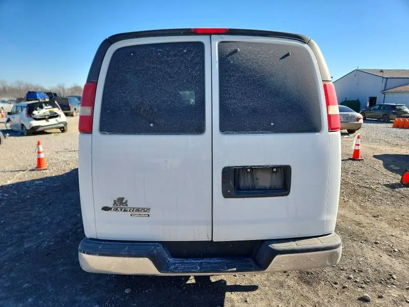 2015 CHEVROLET EXPRESS G3500 LT  