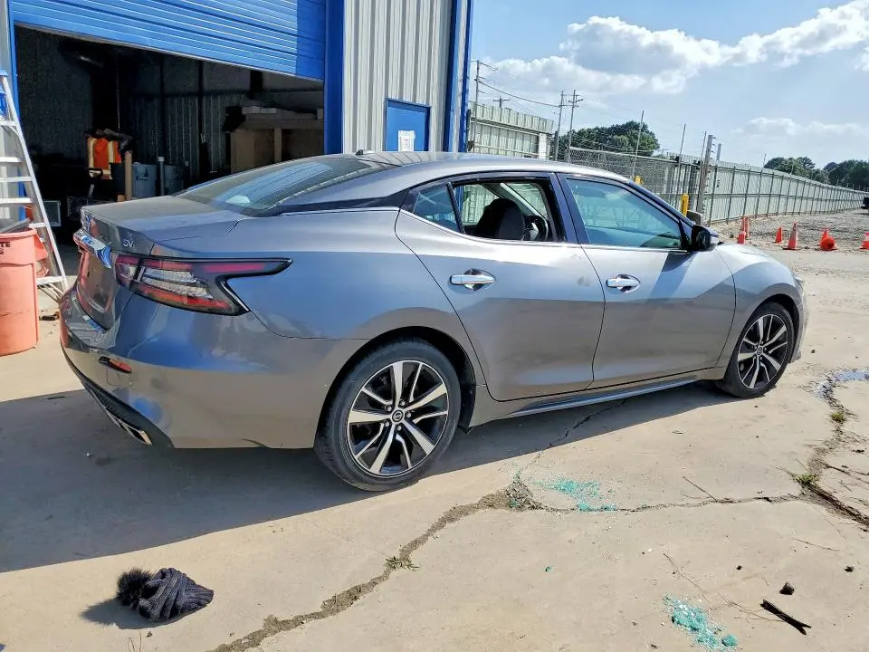 2021 NISSAN MAXIMA SV  