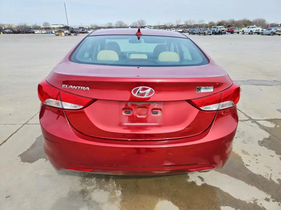 2013 HYUNDAI ELANTRA GLS  
