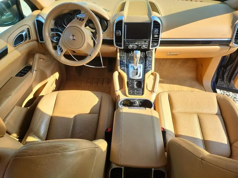 2011 PORSCHE CAYENNE   