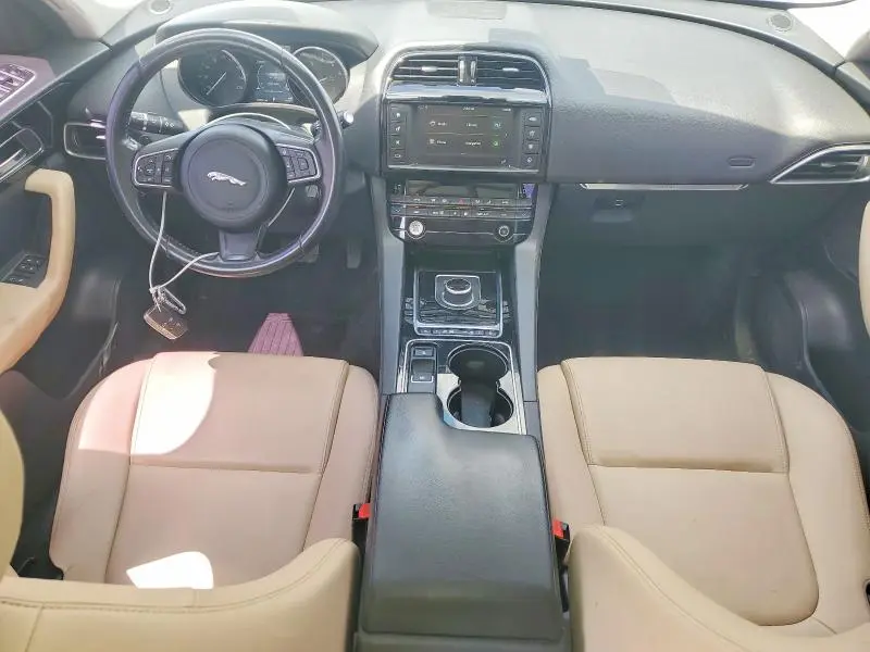 2017 JAGUAR F-PACE PREMIUM  