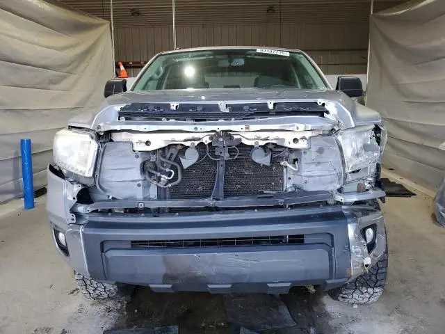 2015 TOYOTA TUNDRA CREWMAX SR5  