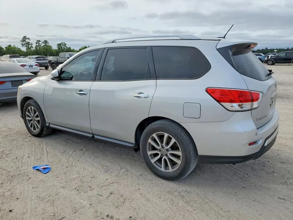 2015 NISSAN PATHFINDER SV  
