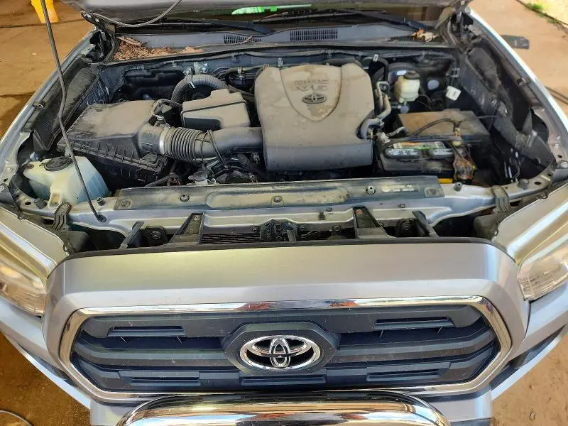 2017 TOYOTA TACOMA SR5 V6  