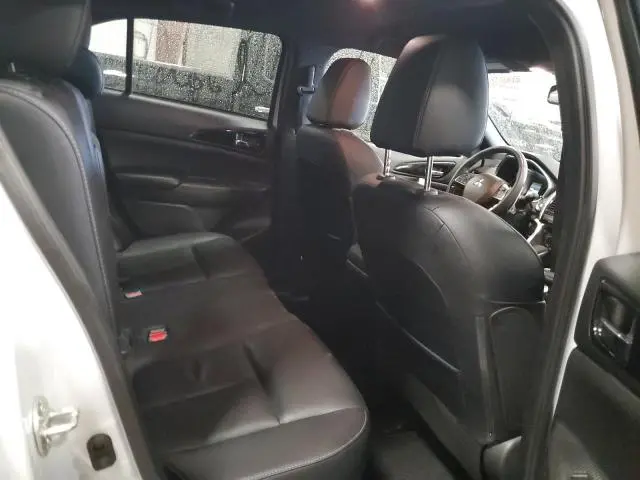 2023 MITSUBISHI ECLIPSE CROSS SE