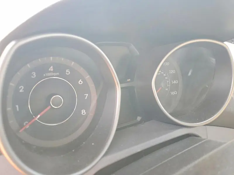 2011 HYUNDAI ELANTRA LIMITED  