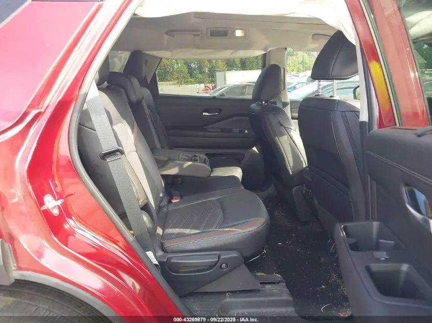 2025 NISSAN PATHFINDER PLATINUM 4WD