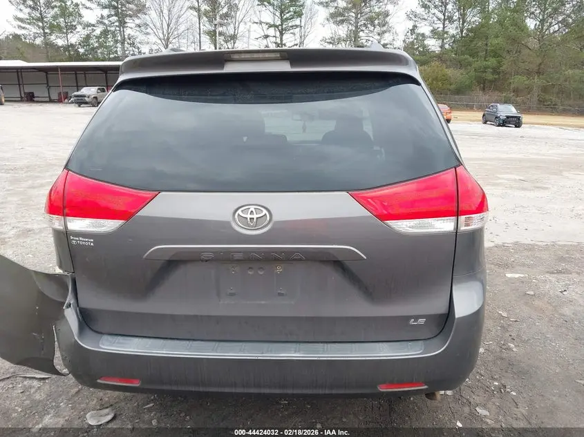 2012 TOYOTA SIENNA LE V6 8 PASSENGER