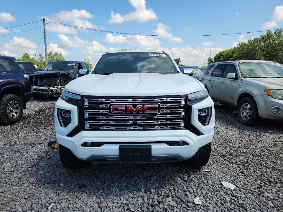 2023 GMC CANYON DENALI  
