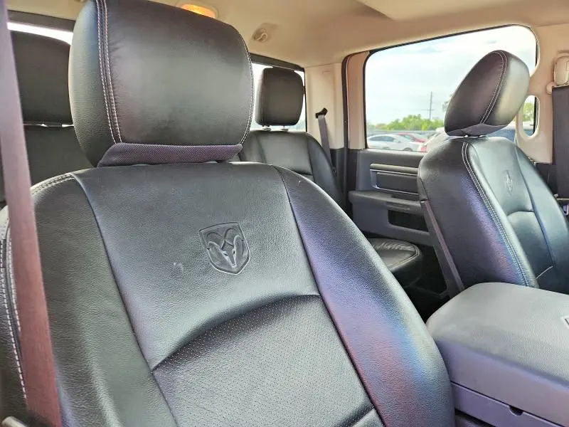 2014 RAM 1500 SLT  