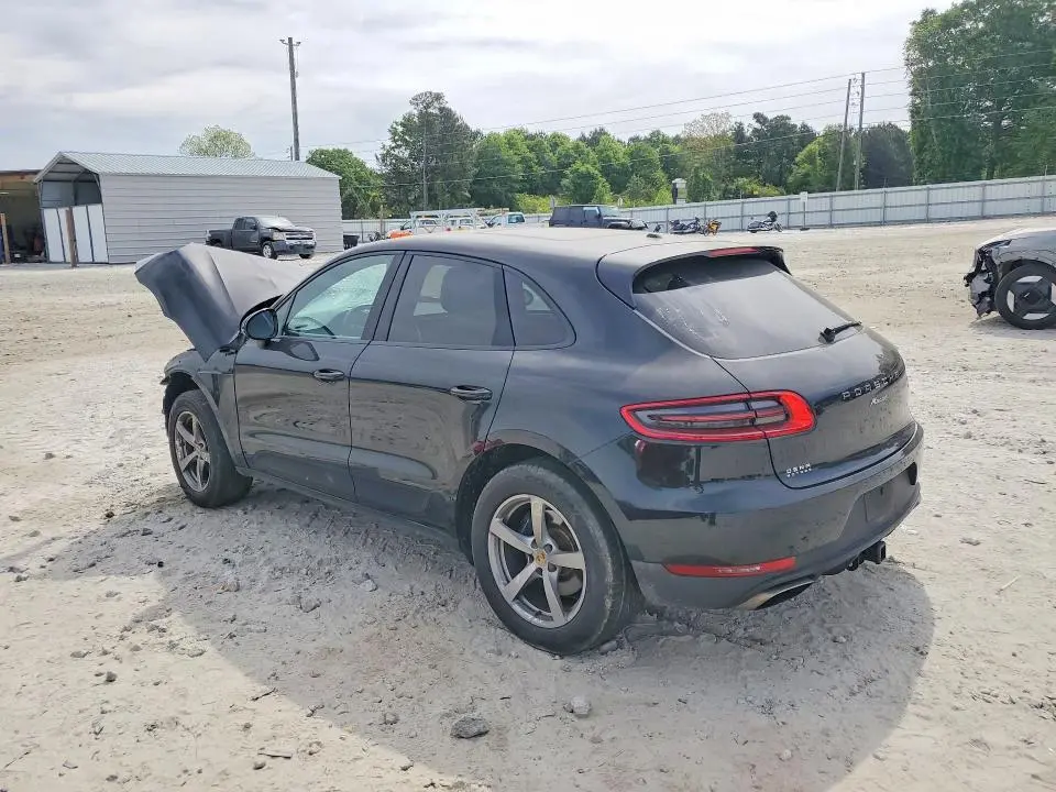 2017 PORSCHE MACAN   