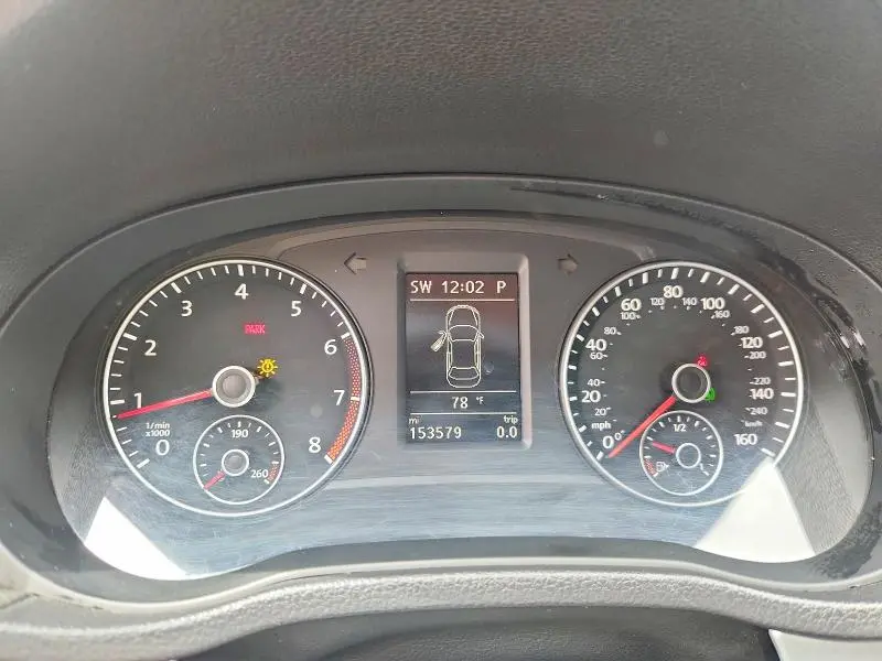 2013 VOLKSWAGEN PASSAT SE  