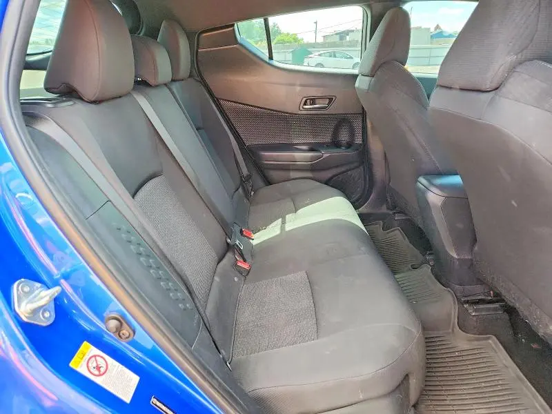 2019 TOYOTA C-HR XLE  