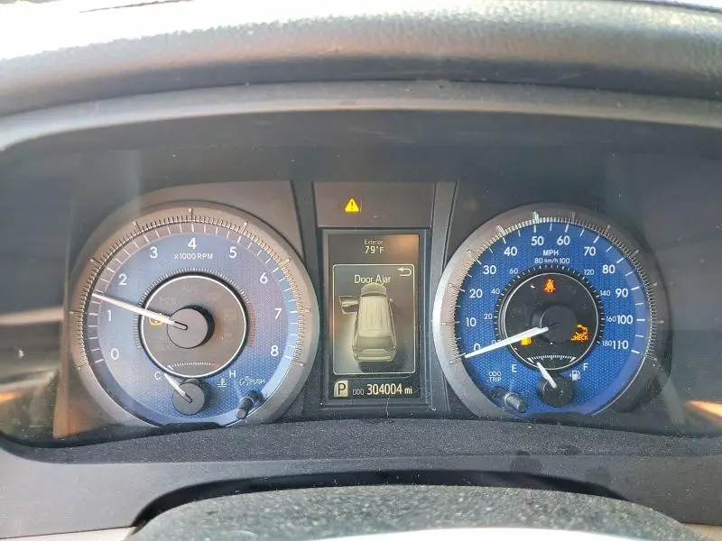 2015 TOYOTA SIENNA XLE 7-PASSENGER  