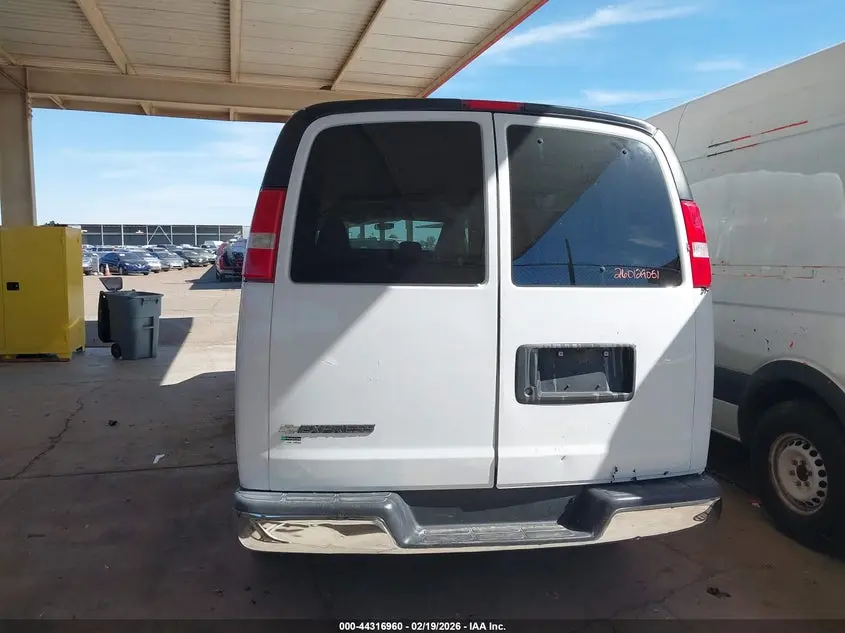 2017 CHEVROLET EXPRESS 3500 LT