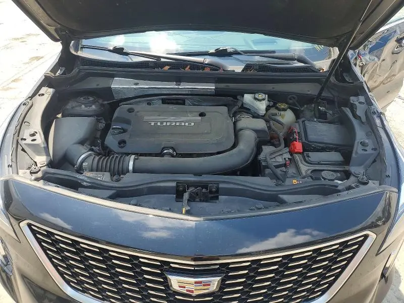 2019 CADILLAC XT4 PREMIUM LUXURY  