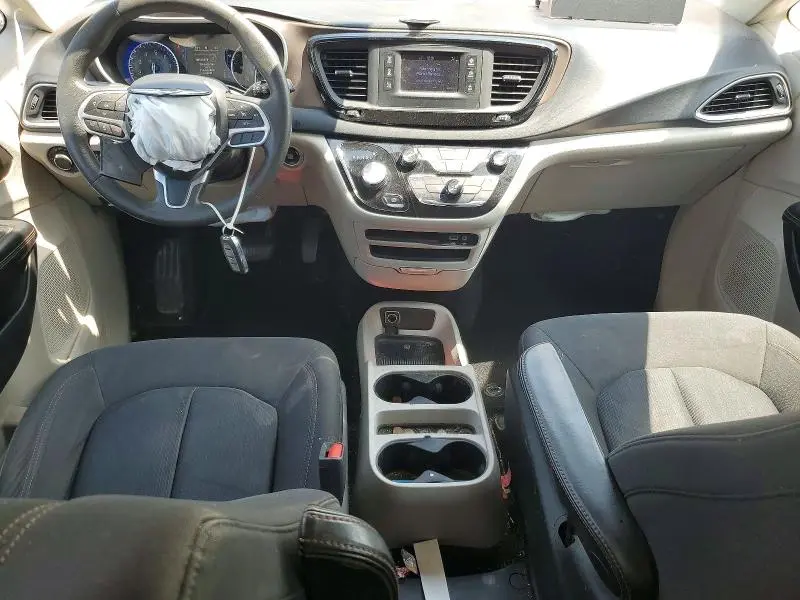 2017 CHRYSLER PACIFICA LX  