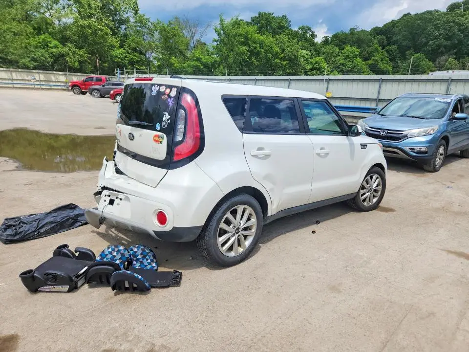 2019 KIA SOUL +  