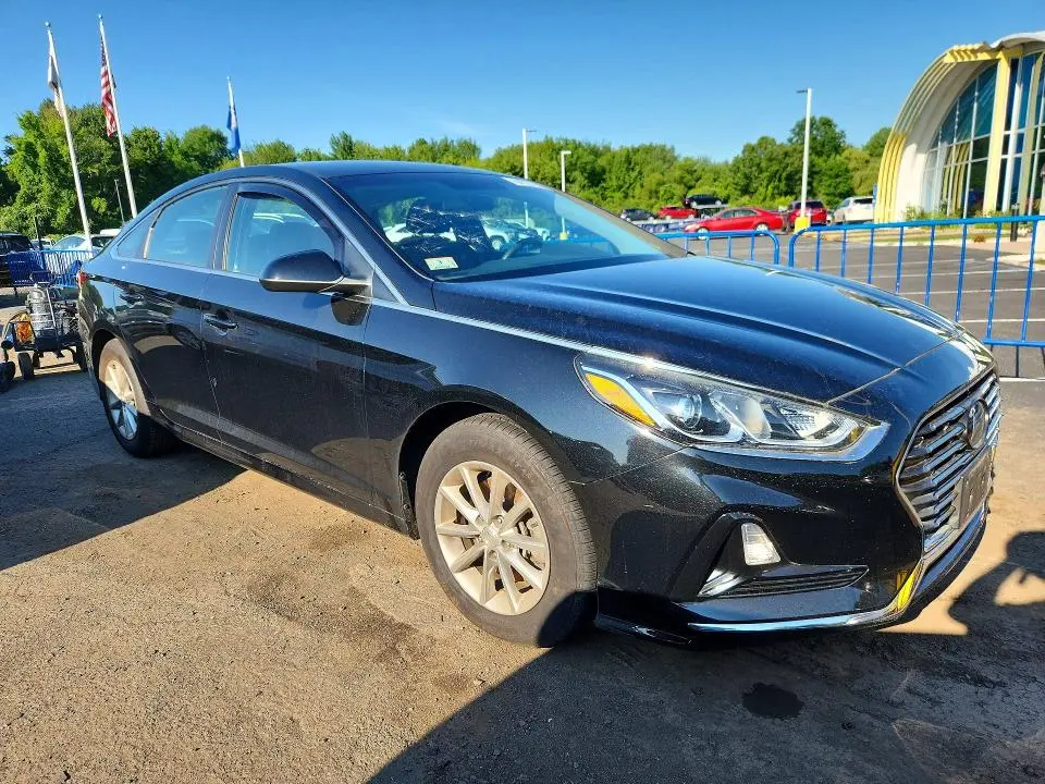2019 HYUNDAI SONATA SE  