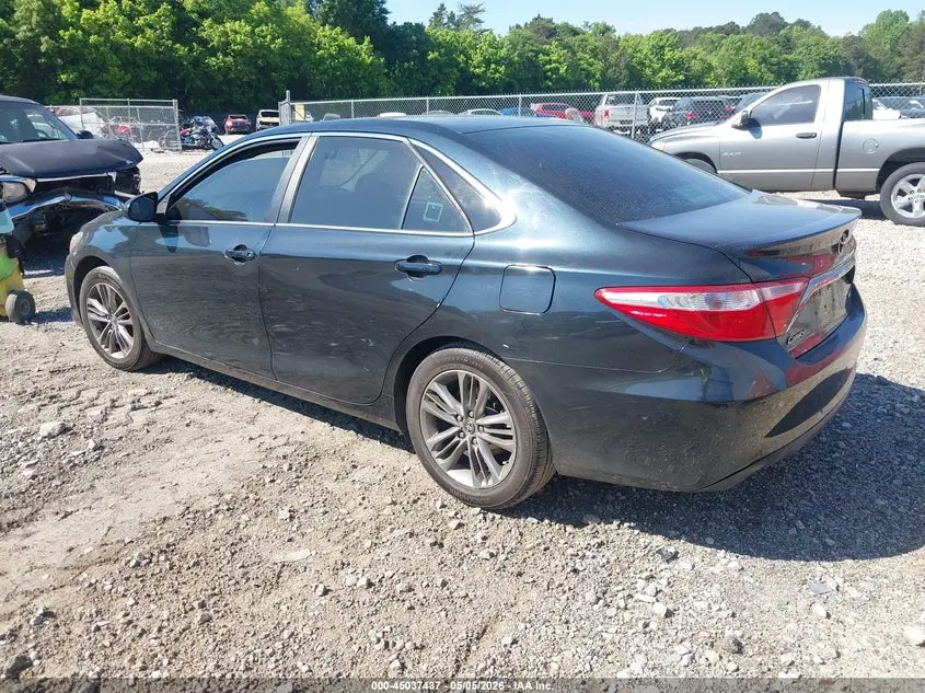 2016 TOYOTA CAMRY SE