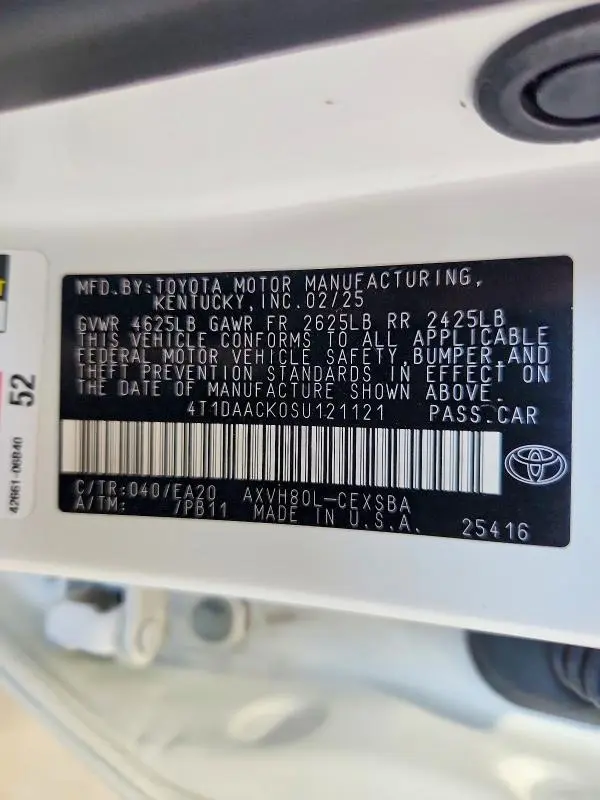2025 TOYT CAMRY SE