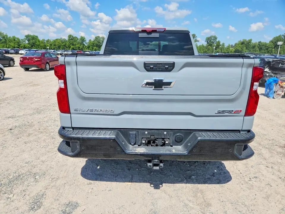 2025 CHEVROLET SILVERADO K1500 ZR2  