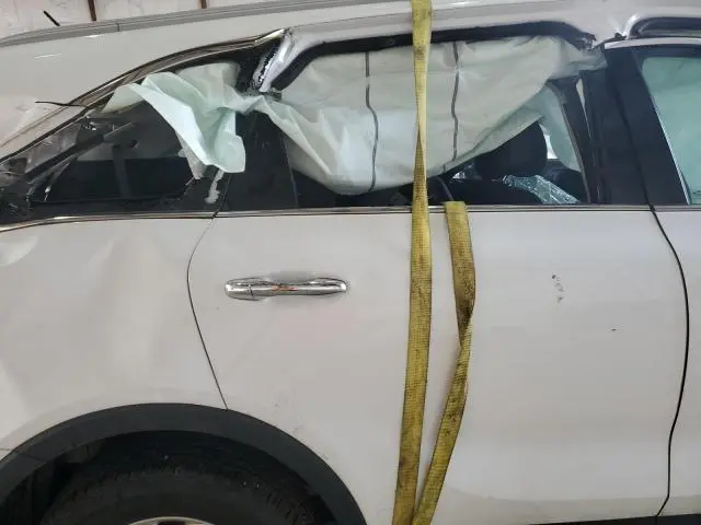 2017 KIA SORENTO LX  