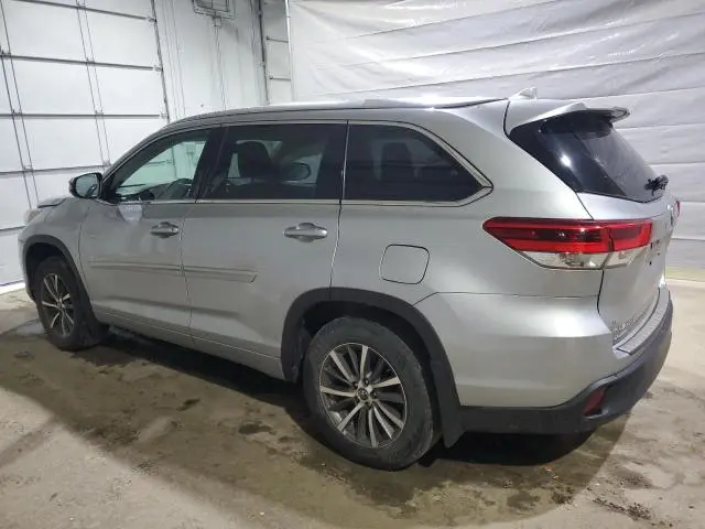 2018 TOYOTA HIGHLANDER SE  