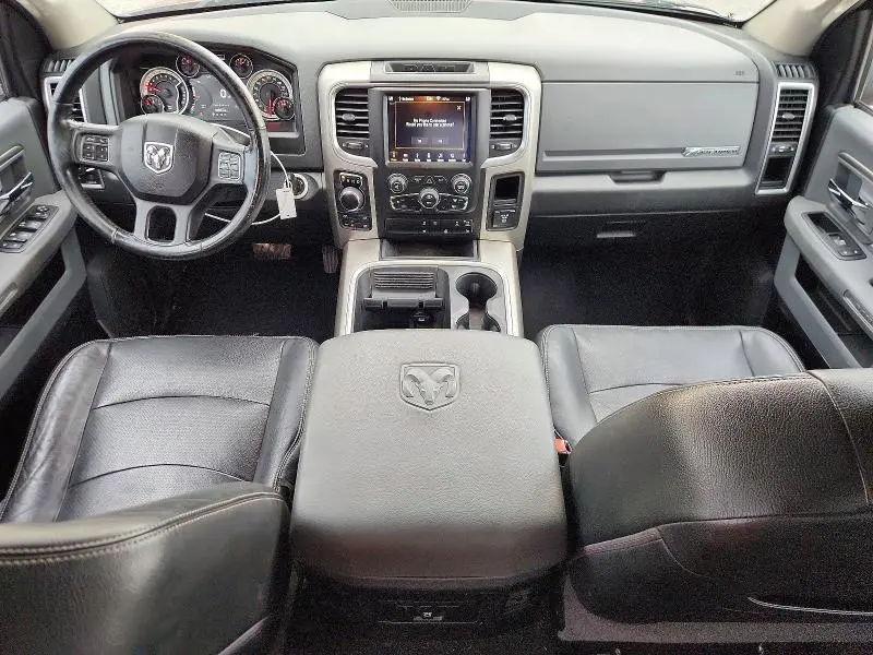 2018 RAM 1500 SLT  