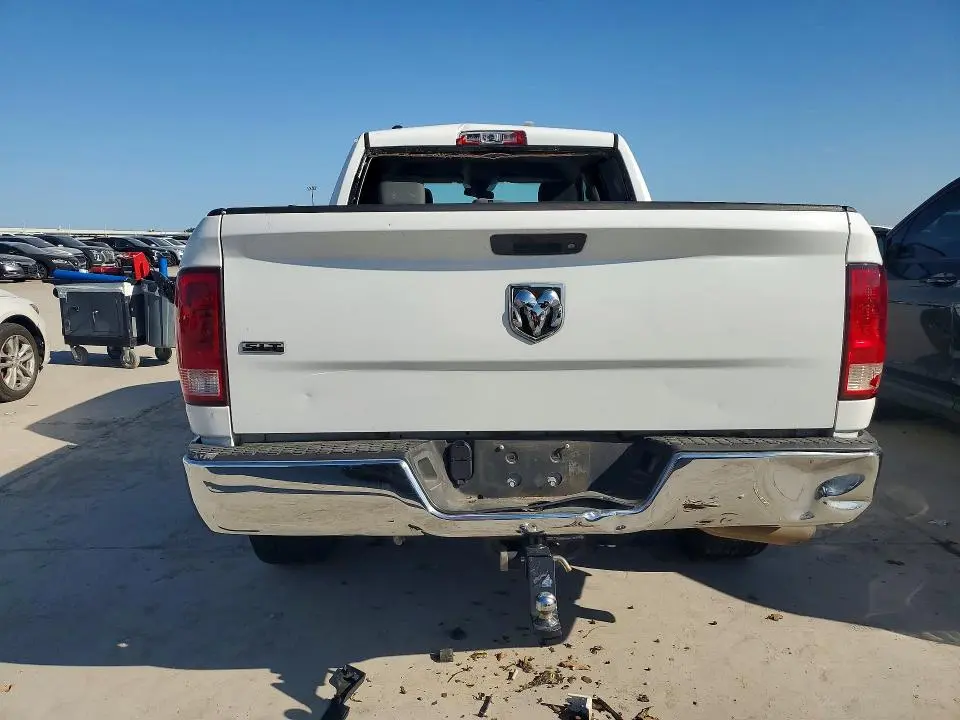 2017 RAM 1500 SLT  