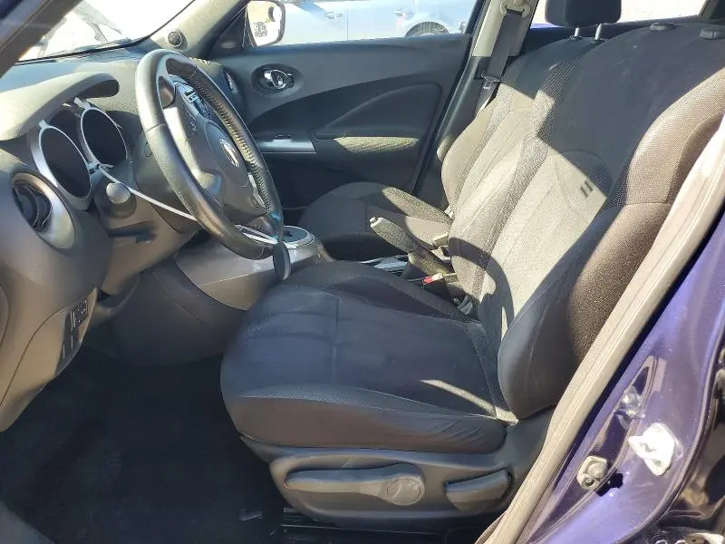 2015 NISSAN JUKE SV  