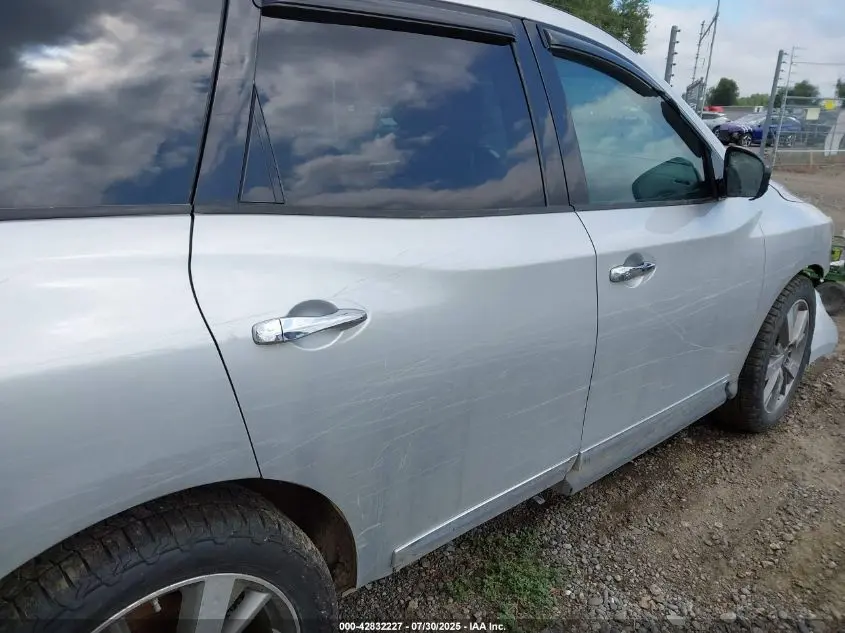 2016 NISSAN PATHFINDER PLATINUM