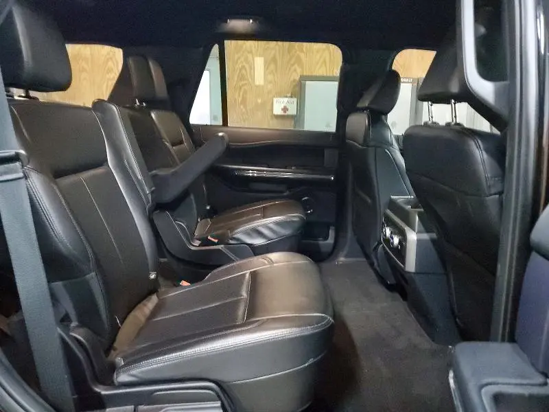 2021 FORD EXPEDITION XLT  