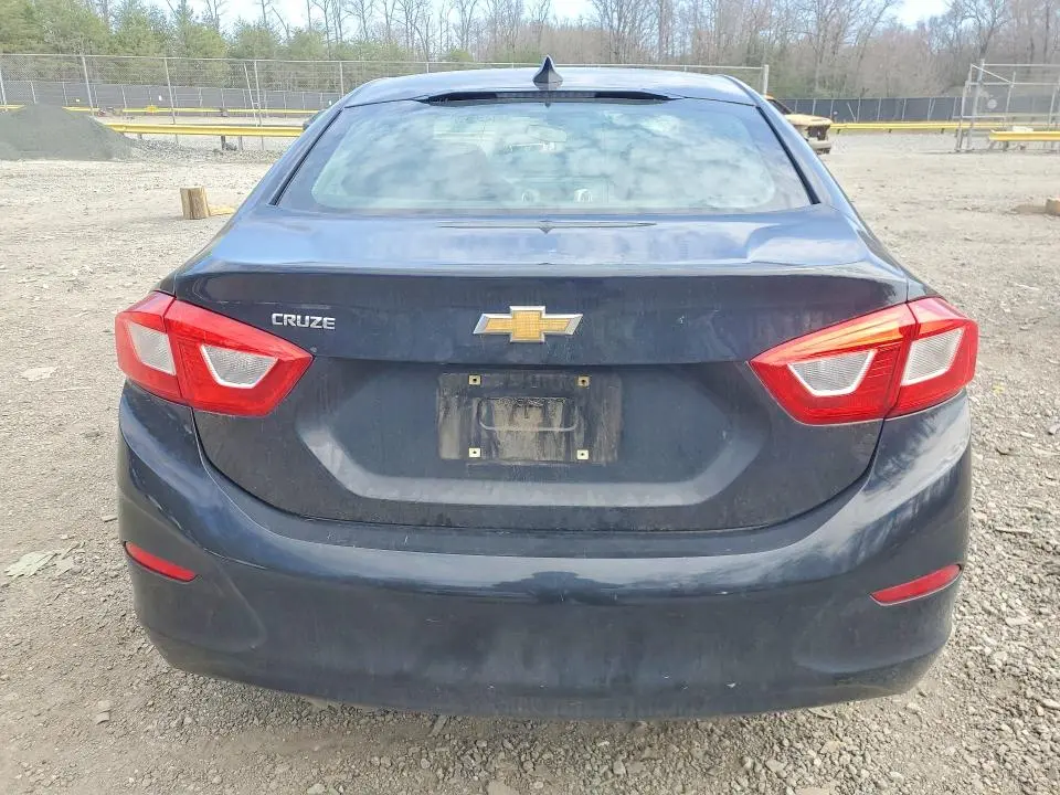 2017 CHEVROLET CRUZE LS  