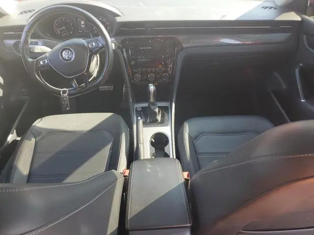2020 VOLKSWAGEN PASSAT R-LINE  
