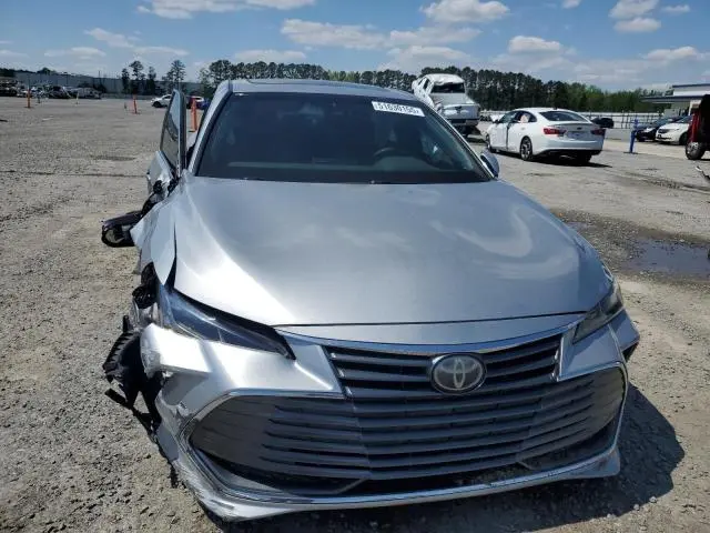 2019 TOYOTA AVALON XLE  