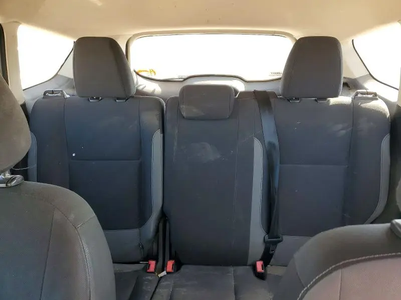 2016 FORD ESCAPE S  